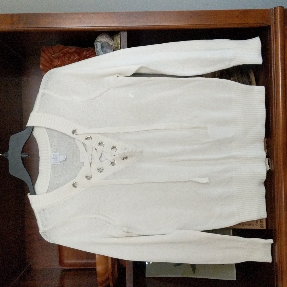 New York & Company long sleeve blouse